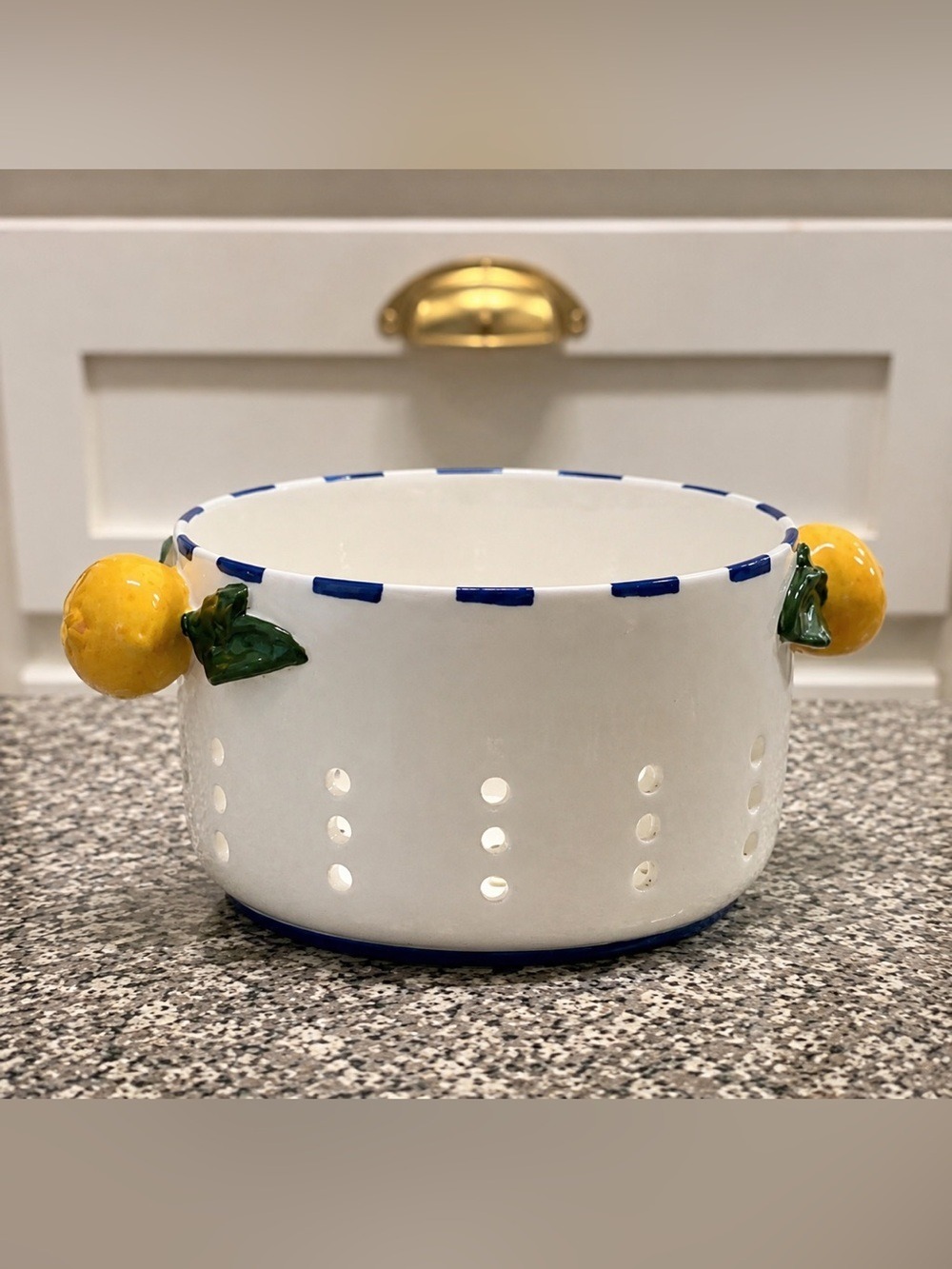 Anthropologie Handpainted Lemon Stoneware Colander White Blue Kitchen Decor